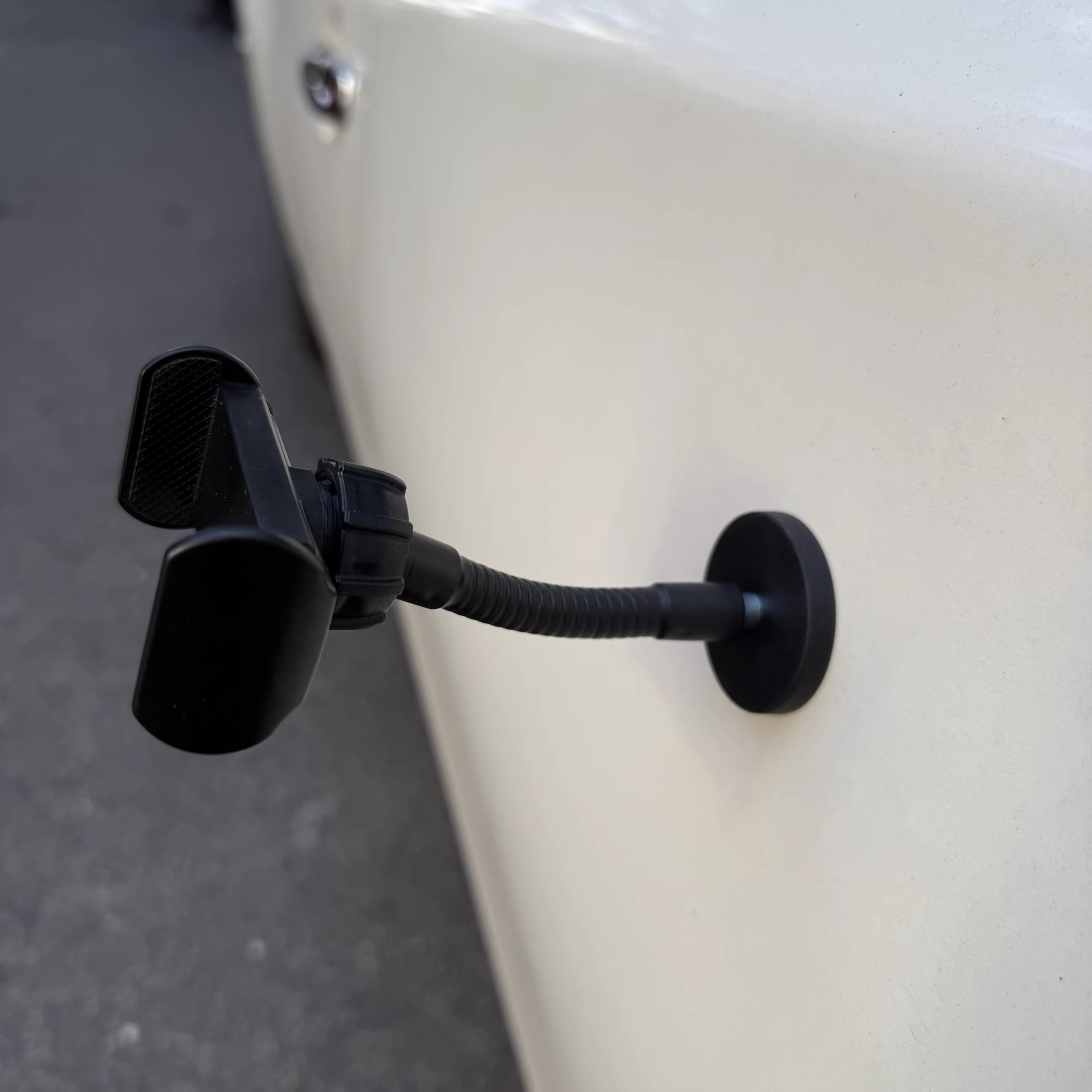 Powerful N52 Magnet Phone Clip - Outdoor Power 'Hose' บทวิจารณ์และราคา